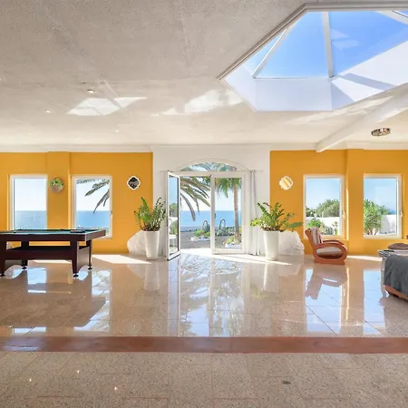 Villa Casa Atlantico -puerto Calero Lanzarote. Piscina Yaiza (Lanzarote)